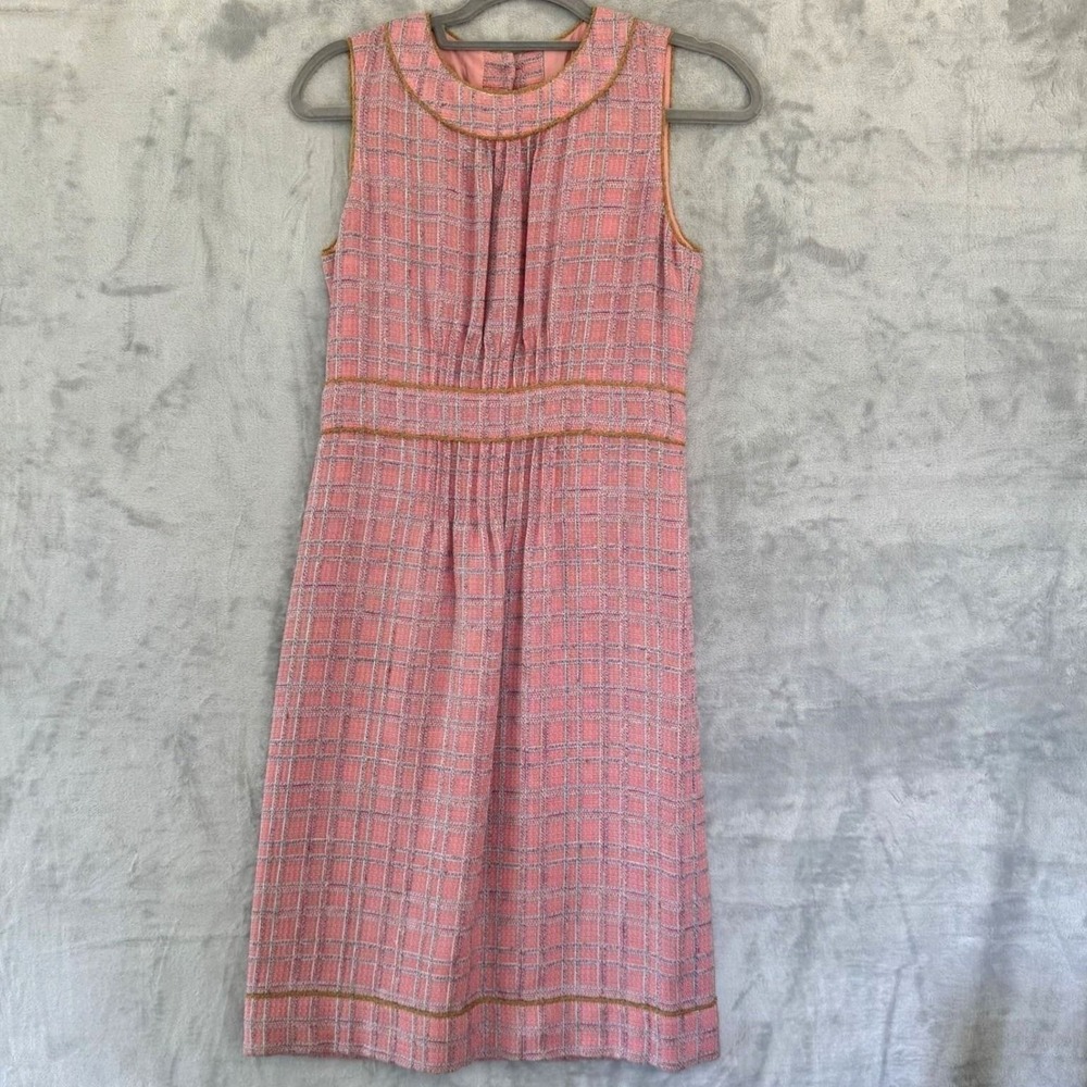 Chanel RUNWAY 04P Pink Tweed Silk Wool Blend Sleeveless Dress FR36 US4 Deadstock